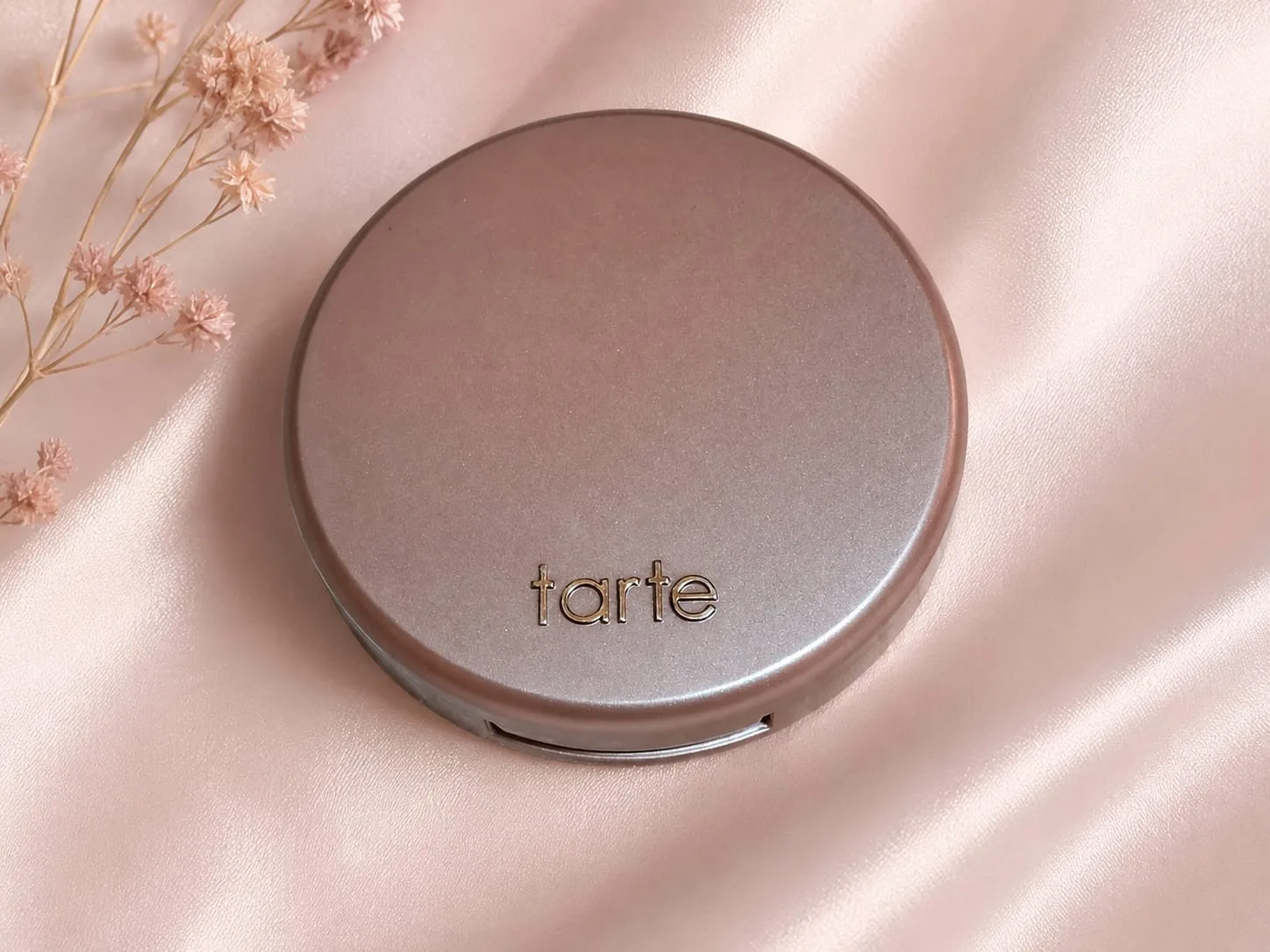 Tarte color rosa metálico