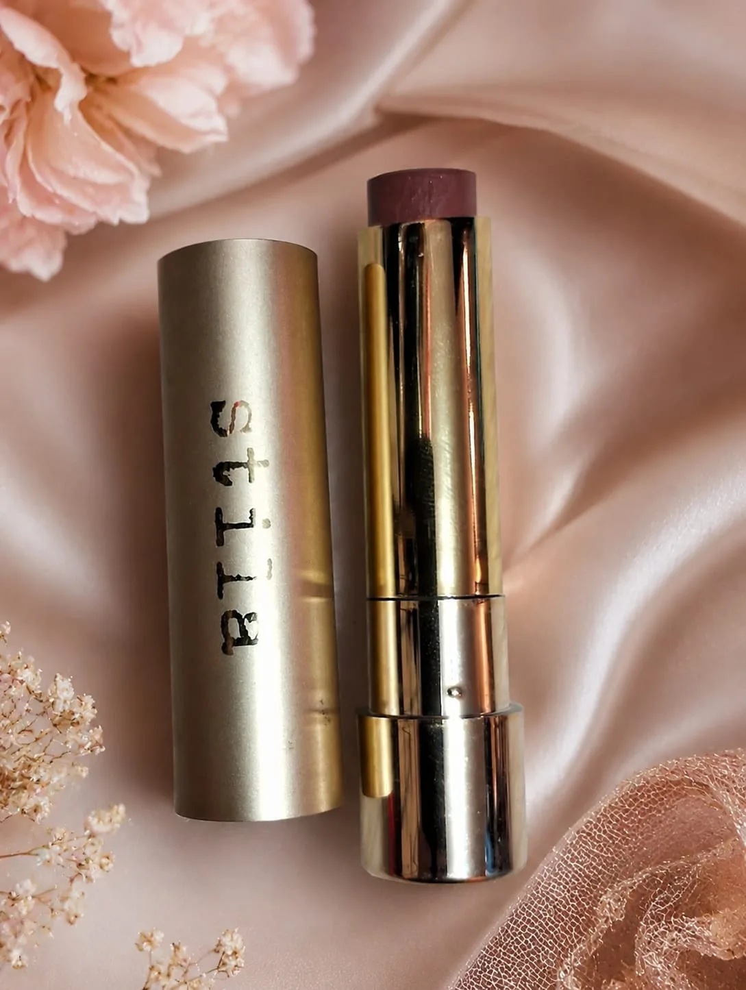 Labial Stila nude malva/rosa
