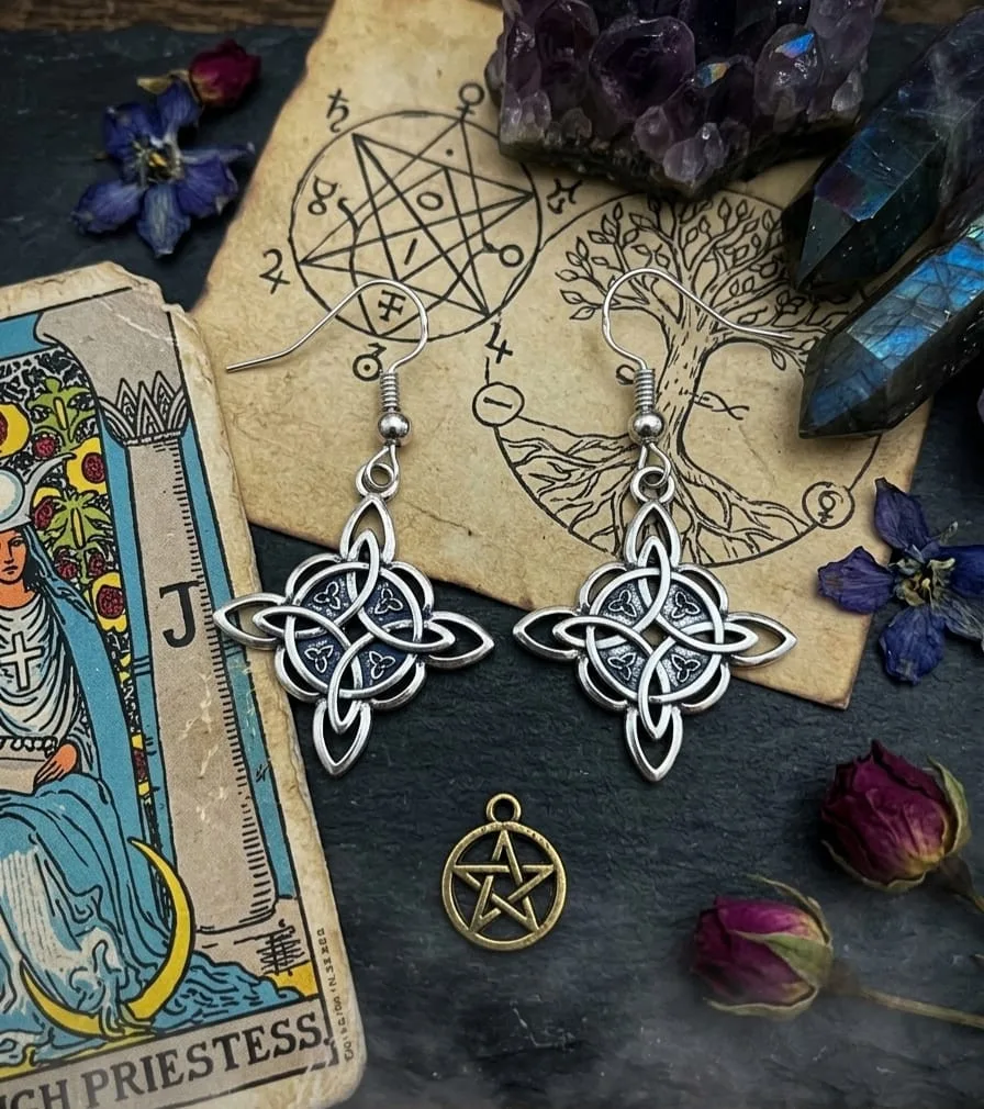 Aretes Nudo de Bruja